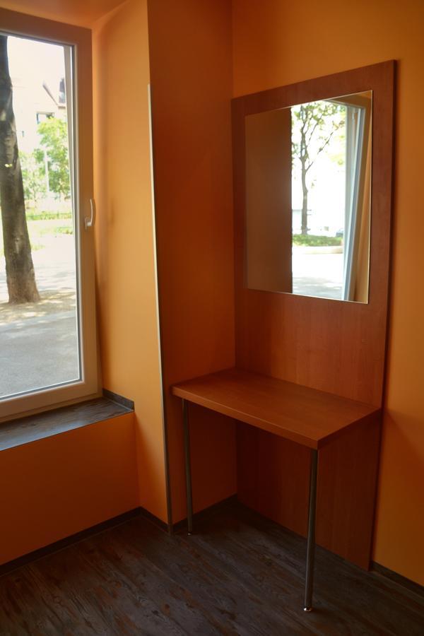 Do Step - Self-service-hostel * Vienne